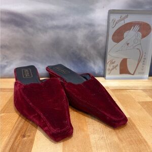 Mystique Burgundy Velvet Mules 8 new have defects see all pictures